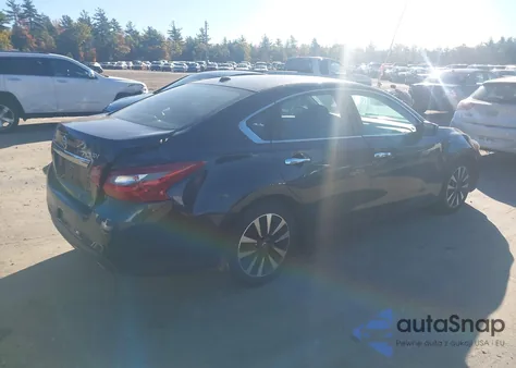 2018 Nissan Altima 2.5 Sv z USA, uszkodzony, nr VIN 1N4AL3AP0JC240678